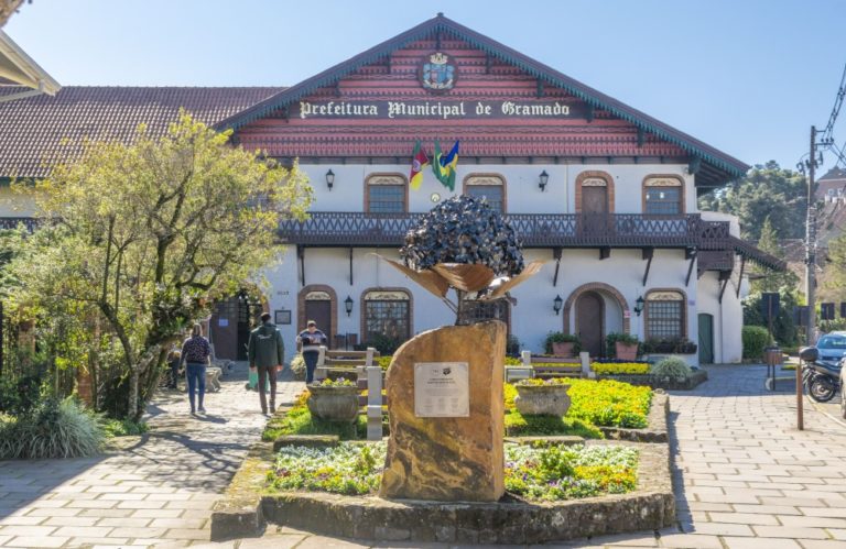 Servidores Municipais recebem primeira parcela do 13º salário