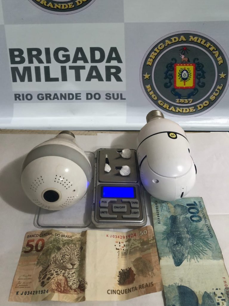 Mulher é presa por tráfico de drogas em Canela