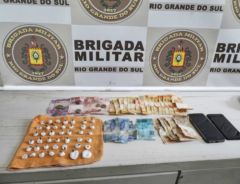 Dois homens são presos por tráfico de drogas em Canela