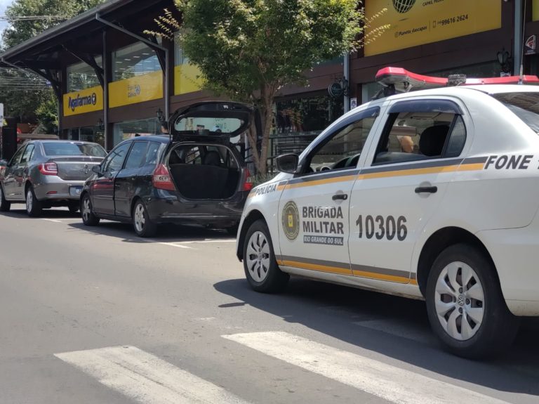 Casal é preso logo após cometer furto no comércio de Canela