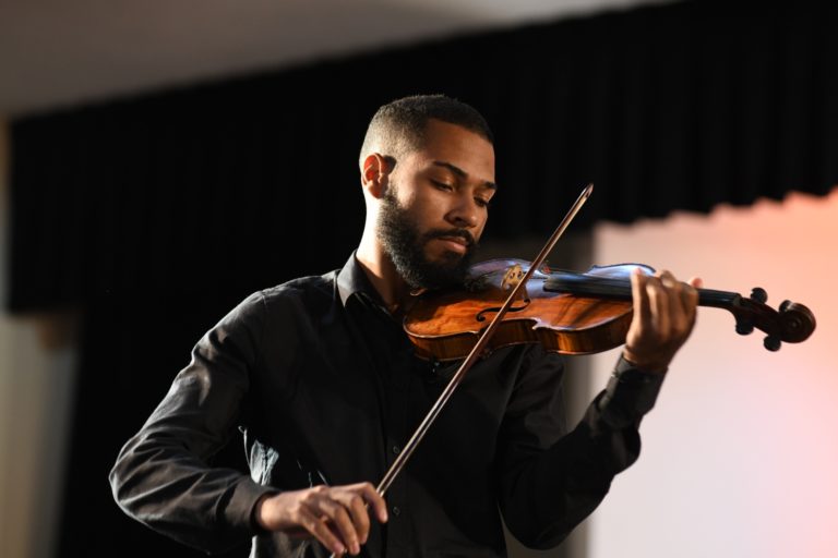 Concurso Jovens Solistas Gramado in Concert define finalistas