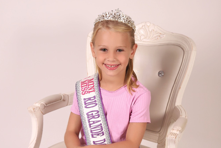 Candidata ao prêmio Pequena Miss Brasil, Djuly levará o nome de Gramado às passarelas