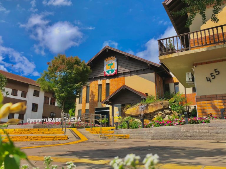 Oportunidade para estágio remunerado