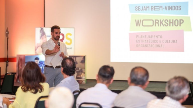 Saiba o motivo da reunião de Eduardo Leite com seus secretários de governo em Canela