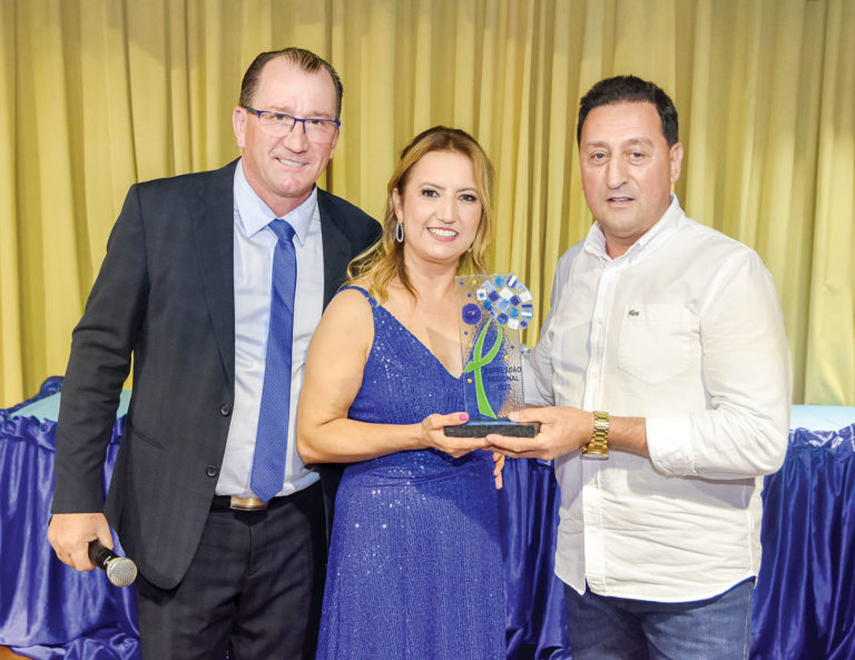 Com a característica do chocolate artesanal de Gramado