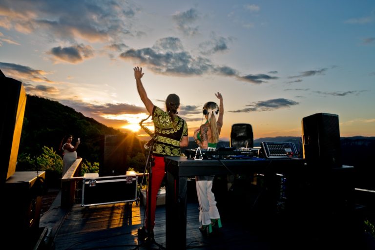 Sunset é uma das principais atrações no Olivas de Gramado