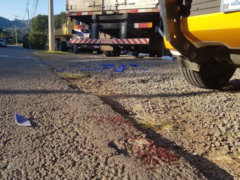 Duas pessoas ficam feridas em grave acidente na estrada da Serra Grande