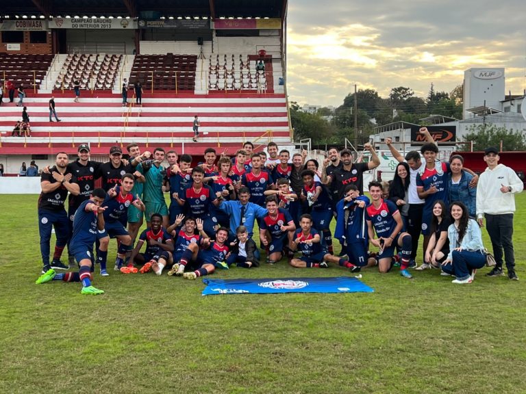 Gramadense vence o São Luiz e enfrenta o Inter na semifinal do Gauchão