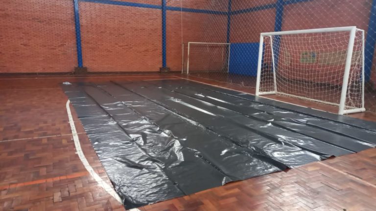 Goteiras voltam a atrapalhar o andamento da Terceira Divisão