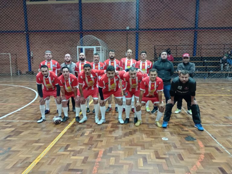 Futsal Veteranos com três jogos e 11 gols marcados
