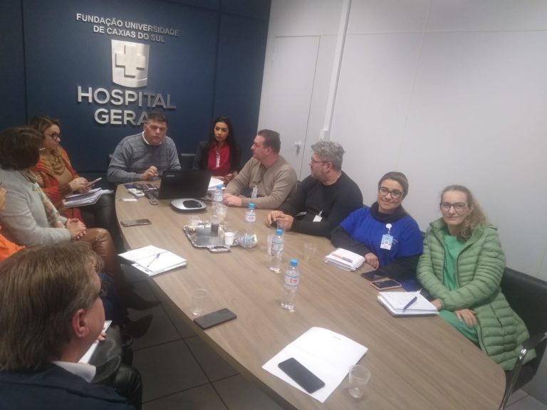 Jefferson Moschen e outros representantes da macrosserra se reúnem para discutir melhorias no Hospital Geral
