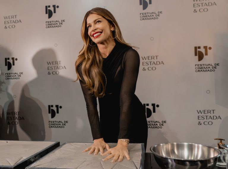 Reynaldo Gianecchini e Grazi Massafera entram para a Calçada da Fama de Gramado