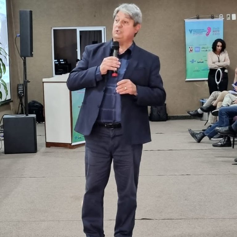 No Espírito Santo, Prefeito Nestor Tissot participa de seminário de turismo