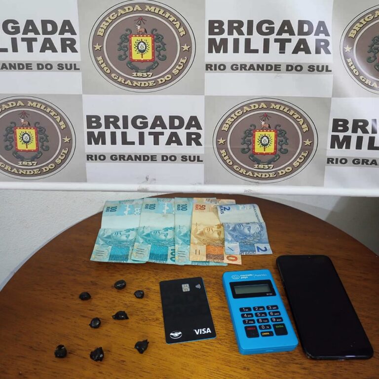 Preso com drogas tinha maquininha de cartão de crédito para atender os usuários