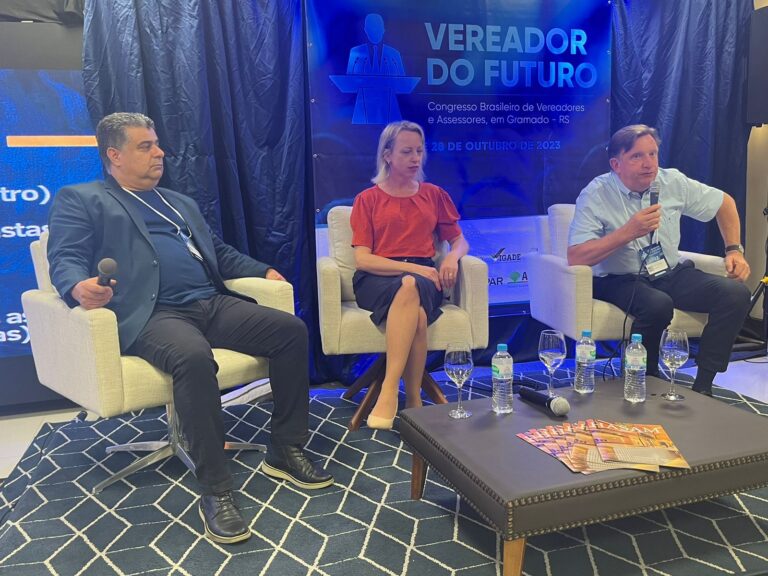 Escola do Legislativo é pauta no Congresso de Vereadores e Assessores