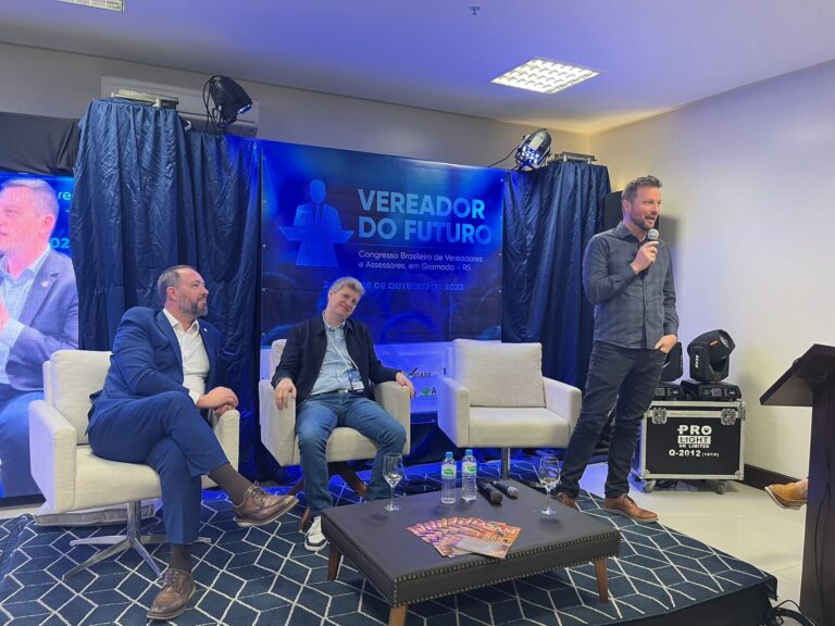 Marcon, Van Hattem e Professor Cláudio destacam importância das redes sociais para a política