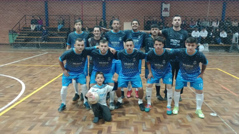 Bola está rolando pelo Futsal Primeira Divisão e três jogos programados para esta segunda-feira