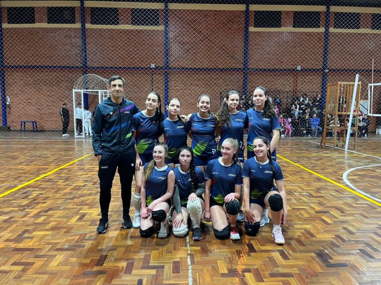 Vôlei Feminino com dupla vitória do mesmo clube