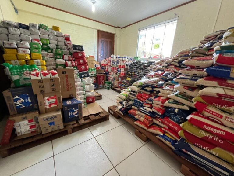 Natal Solidário arrecada 20 toneladas de alimentos para entidades e famílias carentes