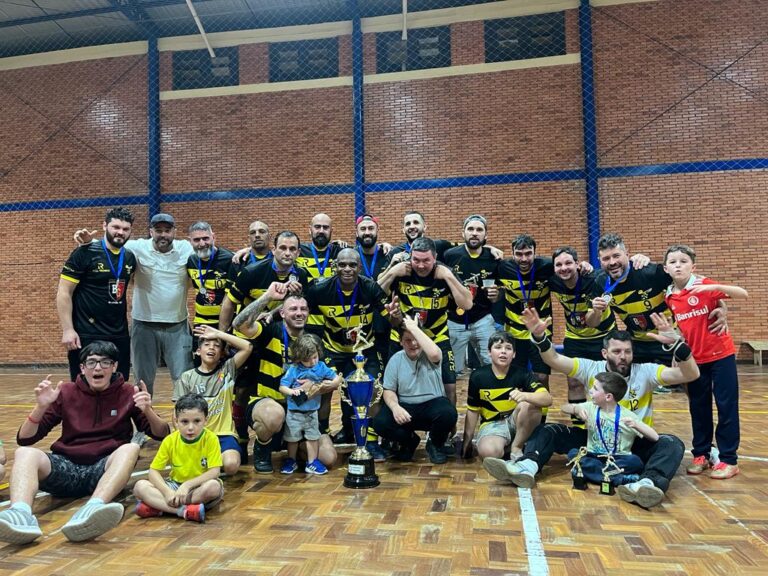 FOTOS: Colmeia em festa com a taça do Abelhudos