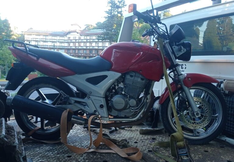 BM e PC prendem traficante após perseguição