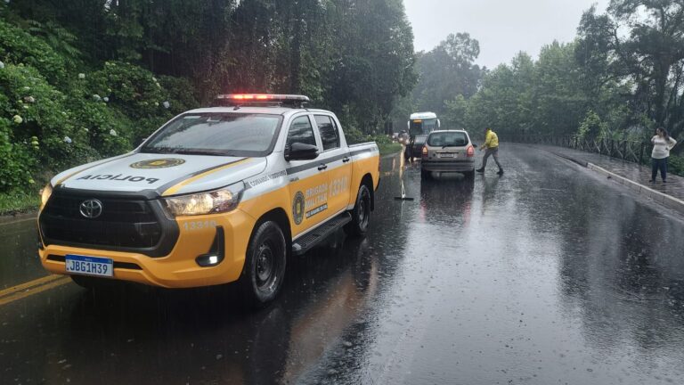 Acidente na ERS-115, alerta para pista escorregadia