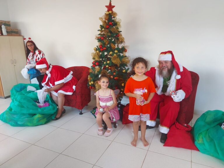 Festa de Natal reúne crianças e usuários do CAPS e CRAS Canelinha