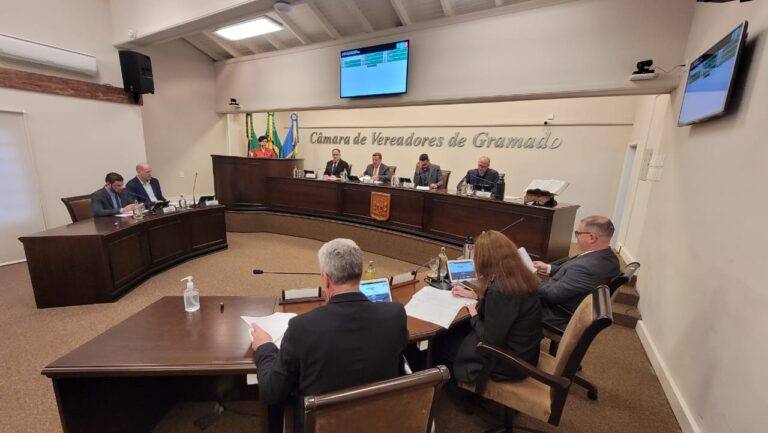 Aprovado auxílio emergencial de R$ 1.375,00 para famílias que ficaram desalojadas