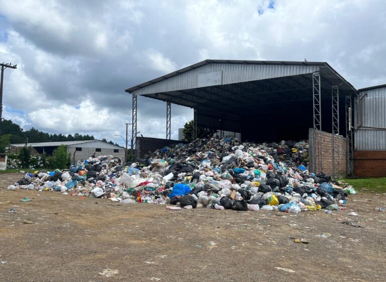 Prefeitura planeja reaproveitar 40% do lixo por meio da triagem