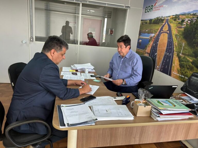 ERS-235 deve ter autorização para manejo de árvores concedida pela EGR