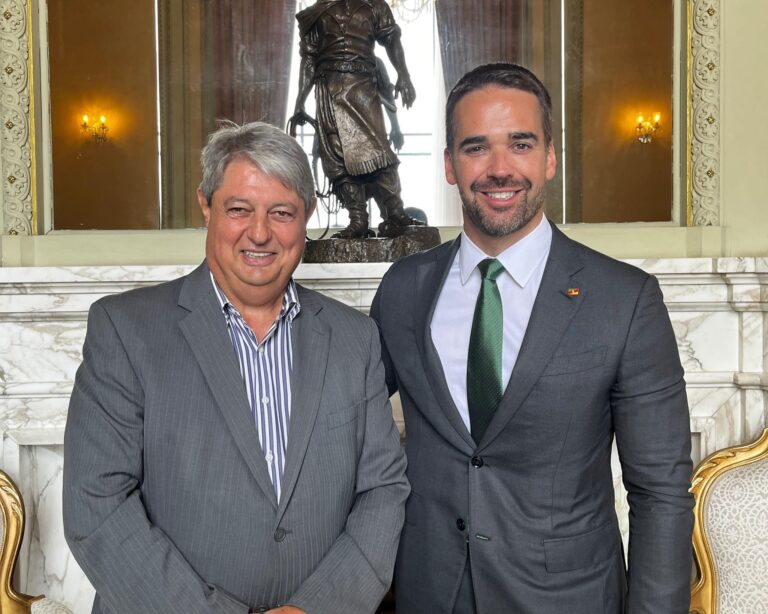 Prefeito se reúne com o governador Eduardo Leite