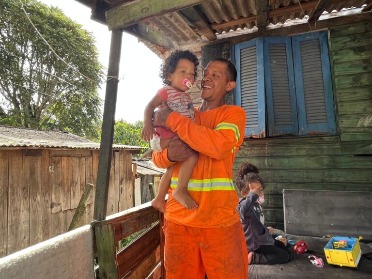 “Ele é um milagre”, declara irmã de gari que teve a vida por um fio