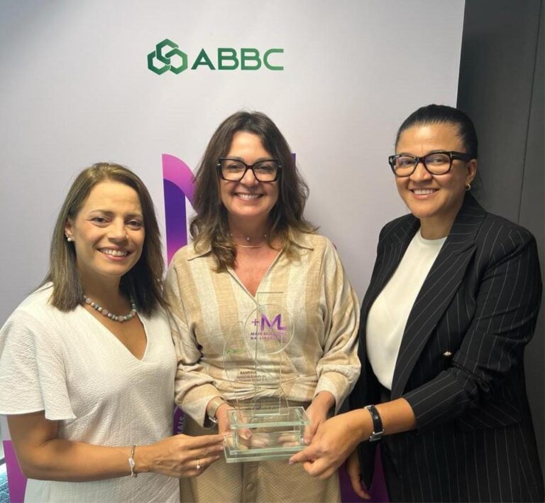 Banrisul recebe reconhecimento pela valorização de mulheres em cargos de liderança