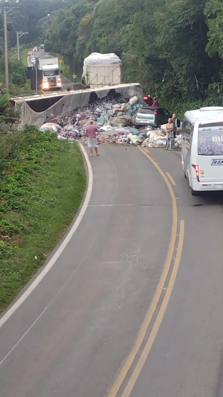 Acidente deixa trânsito parcialmente bloqueado entre São Chico e Taquara