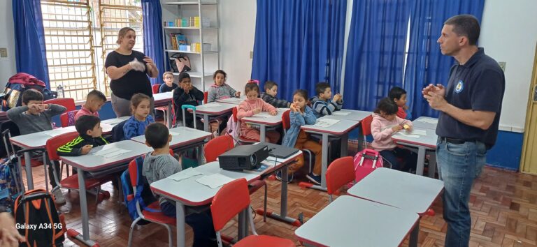 Vigilância Ambiental realiza palestras sobre a dengue nas escolas