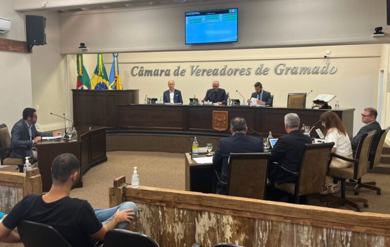 Aprovado projeto que ajusta lei de cargos da área da Saúde em Gramado