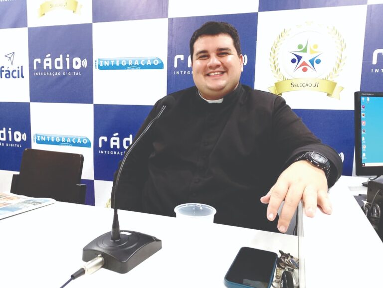 VÍDEO: Espetáculo a Luminata e Via Sacra são atrações na Catedral de Pedra