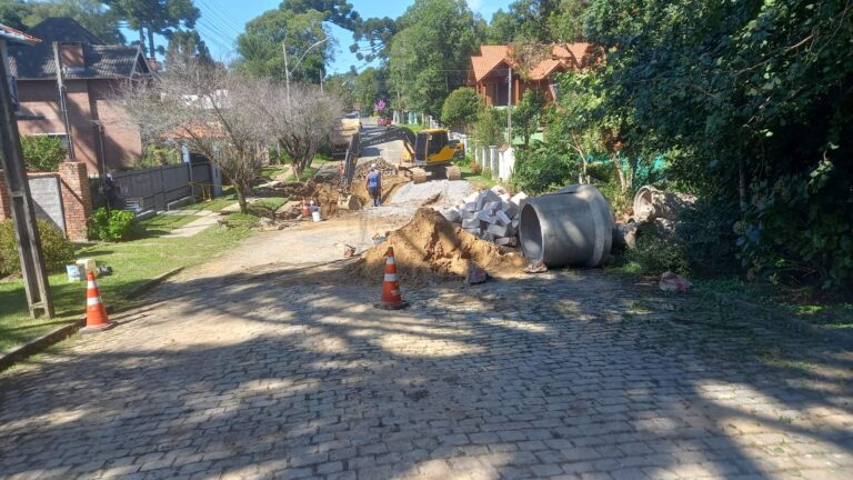 Obras de drenagem beneficiam população e meio ambiente