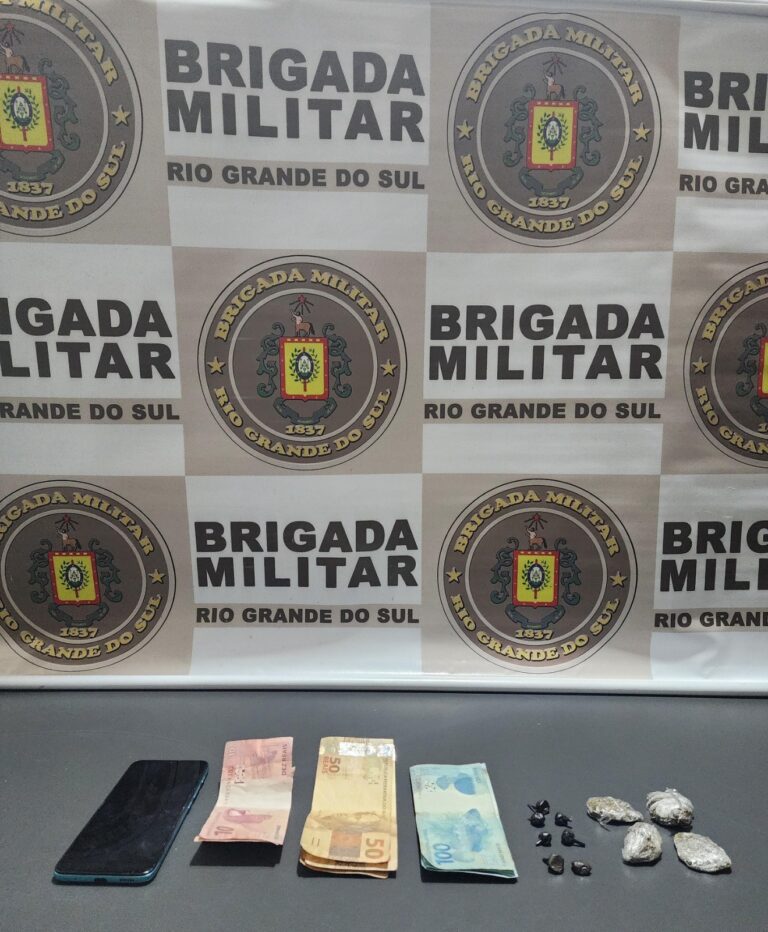 Após denúncia, traficante é flagrado vendendo droga, em Gramado