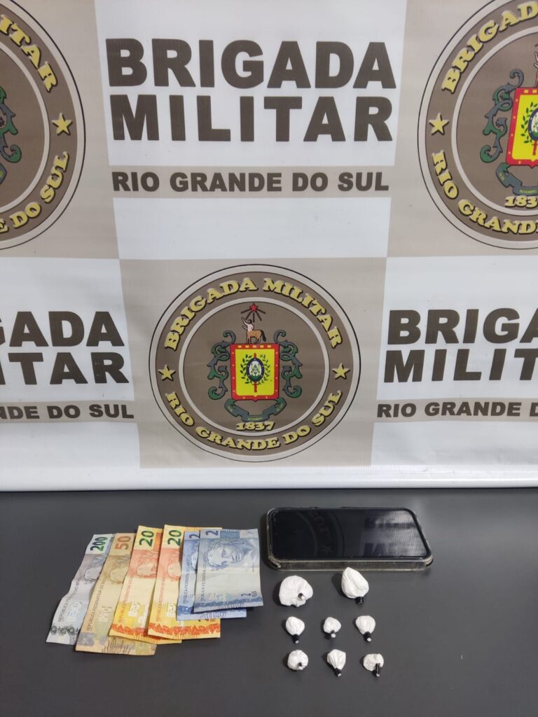 Preso homem que oferecia drogas para turistas próximo da Catedral de Pedra