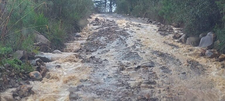 Corsan ainda trabalha na reparação de adutora de captação de água