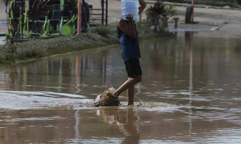 Saúde alerta sobre doenças causadas pelas fortes chuvas