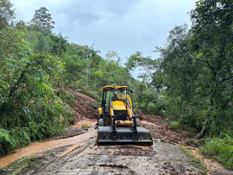 Saiba os pontos de bloqueio devido às chuvas em Canela