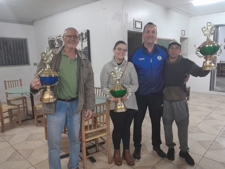 FOTOS: Vermelhou na canastra