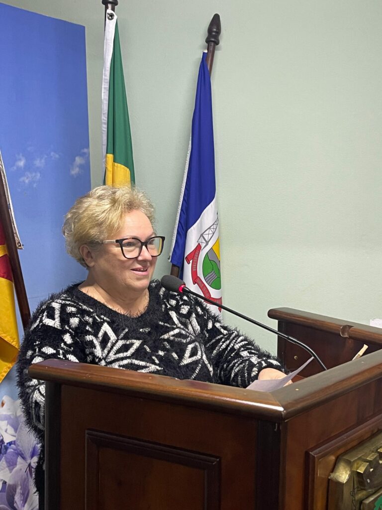 Emilia Fulcher encaminha pedido para Prorrogação do IPTU até o mês dezembro