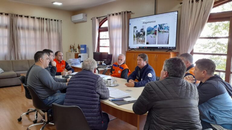 Equipe da Defesa Civil Nacional e Estadual visitaram Canela neste domingo