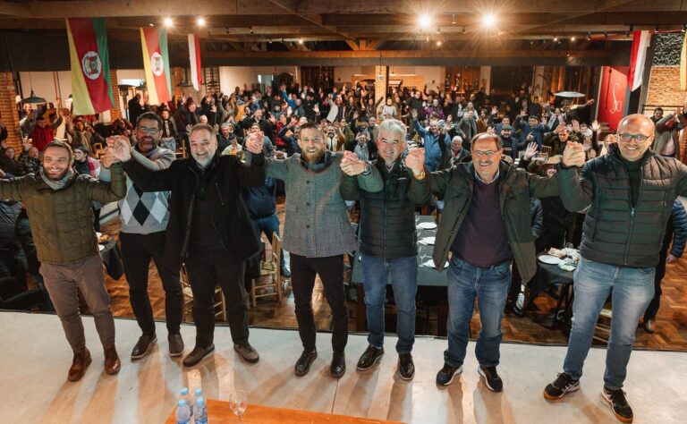 FOTOS: MDB reúne 300 pessoas no lançamento da pré-candidatura de Renan Sartori a prefeito