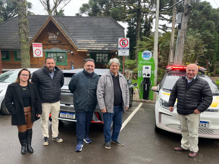 Gramado entrega Estações de Recarga de Veículos Elétricos para comunidade e turistas
