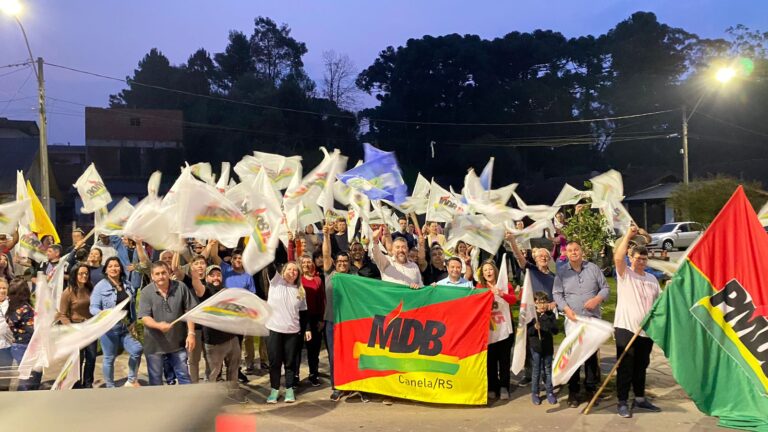 MDB e PSD iniciam campanha eleitoral em Canela com grande bandeiraço