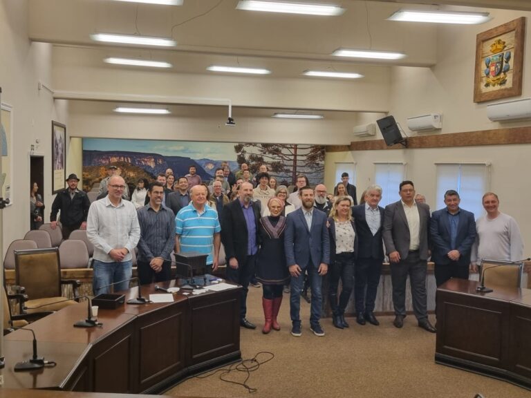 Renan Sartori e Lauro Lovatto são confirmados com pré-candidatos a prefeito e vice pelo MDB de Gramado